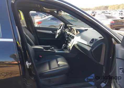 2014 Mercedes-Benz C 300 Sport 4Matic from USA, damaged, VIN WDDGF8AB5ER324081